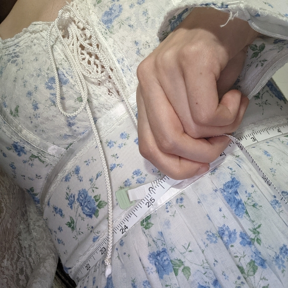 Gunne Sax White Sheer Pillow Sleeve Corset Lace Up Blue Floral Prairie Dress - Picture 10 of 16